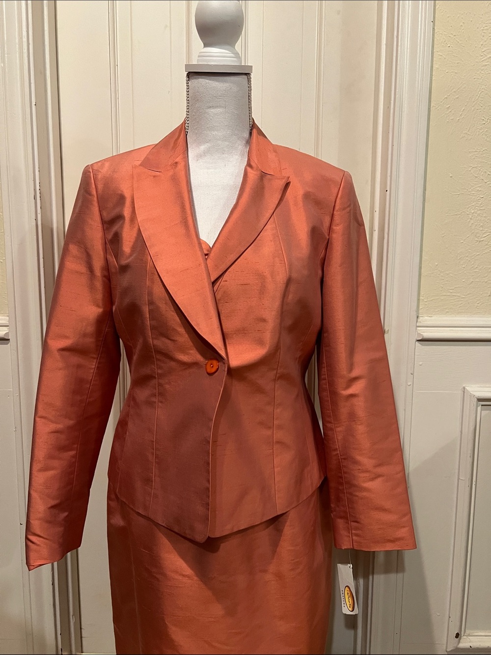 Elegant Talbots Coral Silk Women’s Suit. Midi Dress with Matching Jacket. NWT.